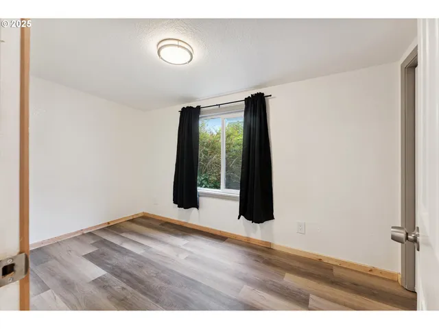 $269,999 | 89311 Sutton Lake Drive, Florence, OR 97439