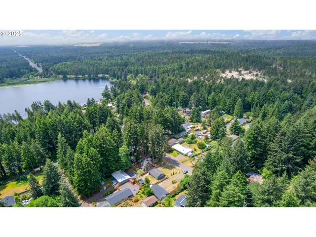 $269,999 | 89311 Sutton Lake Drive, Florence, OR 97439