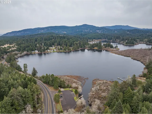 $269,999 | 89311 Sutton Lake Drive, Florence, OR 97439