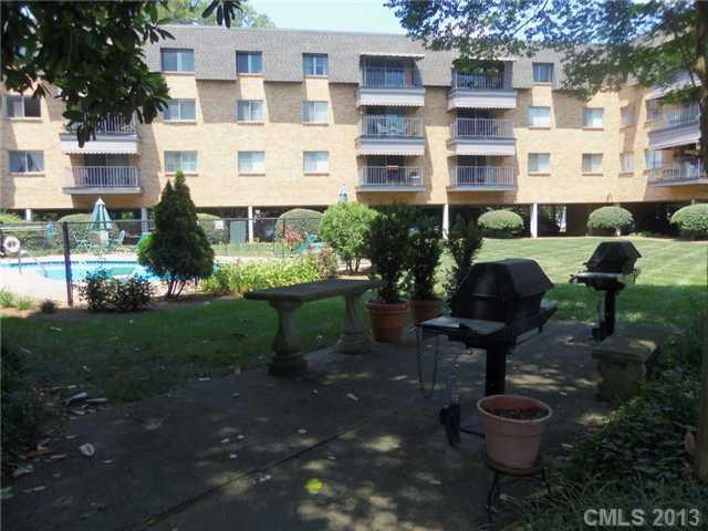1323 Queens Road, Unit 219 Charlotte, NC 28207 - Photo 6 of 7