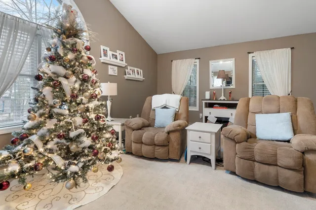 $865,000 | 19 Colonial Drive, Londonderry, NH 03053