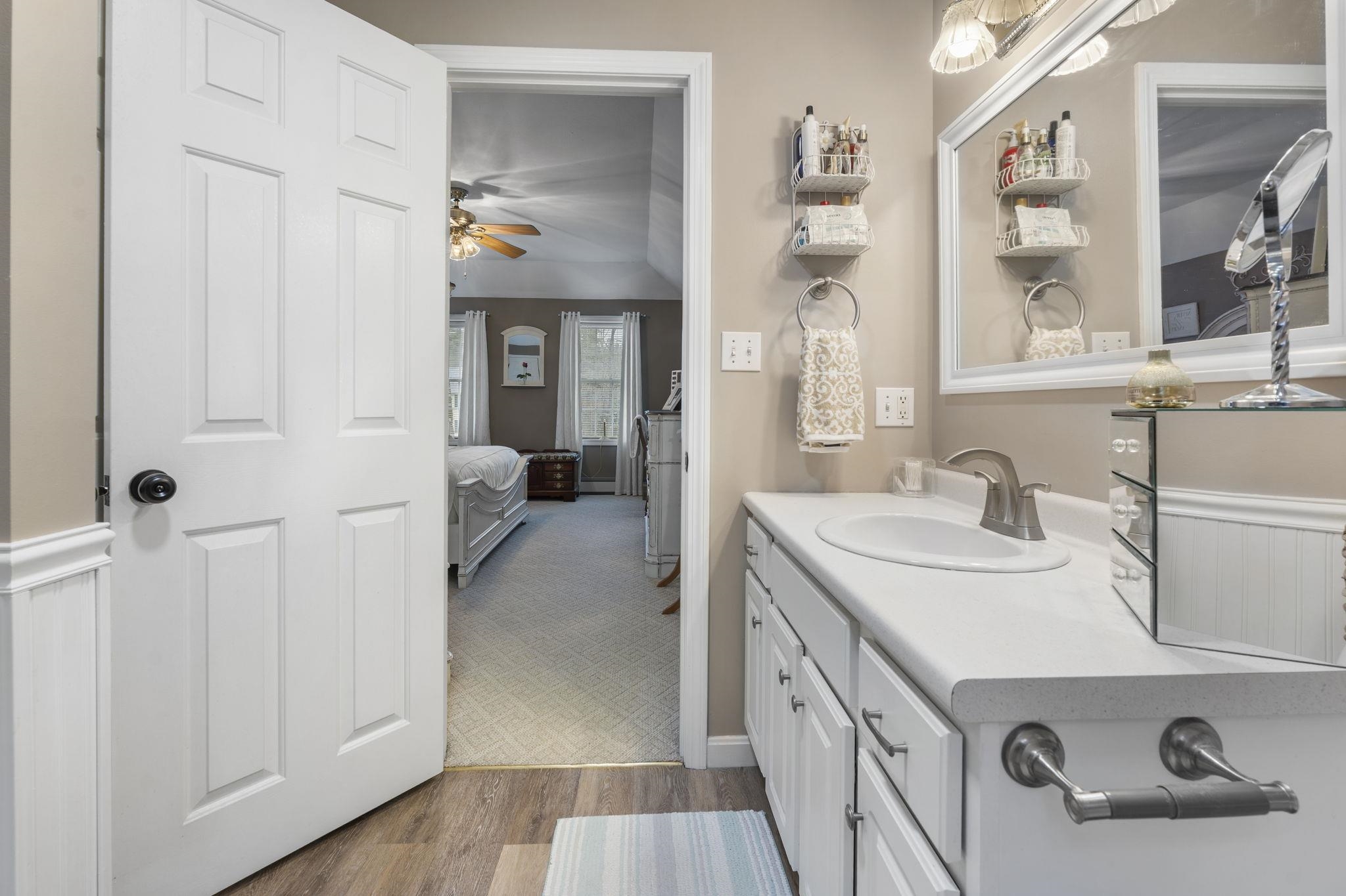 19 Colonial Drive Londonderry, NH 03053 - Photo 40 of 58