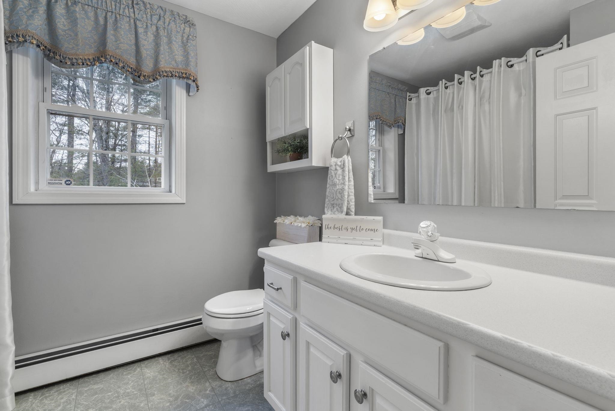 19 Colonial Drive Londonderry, NH 03053 - Photo 41 of 58