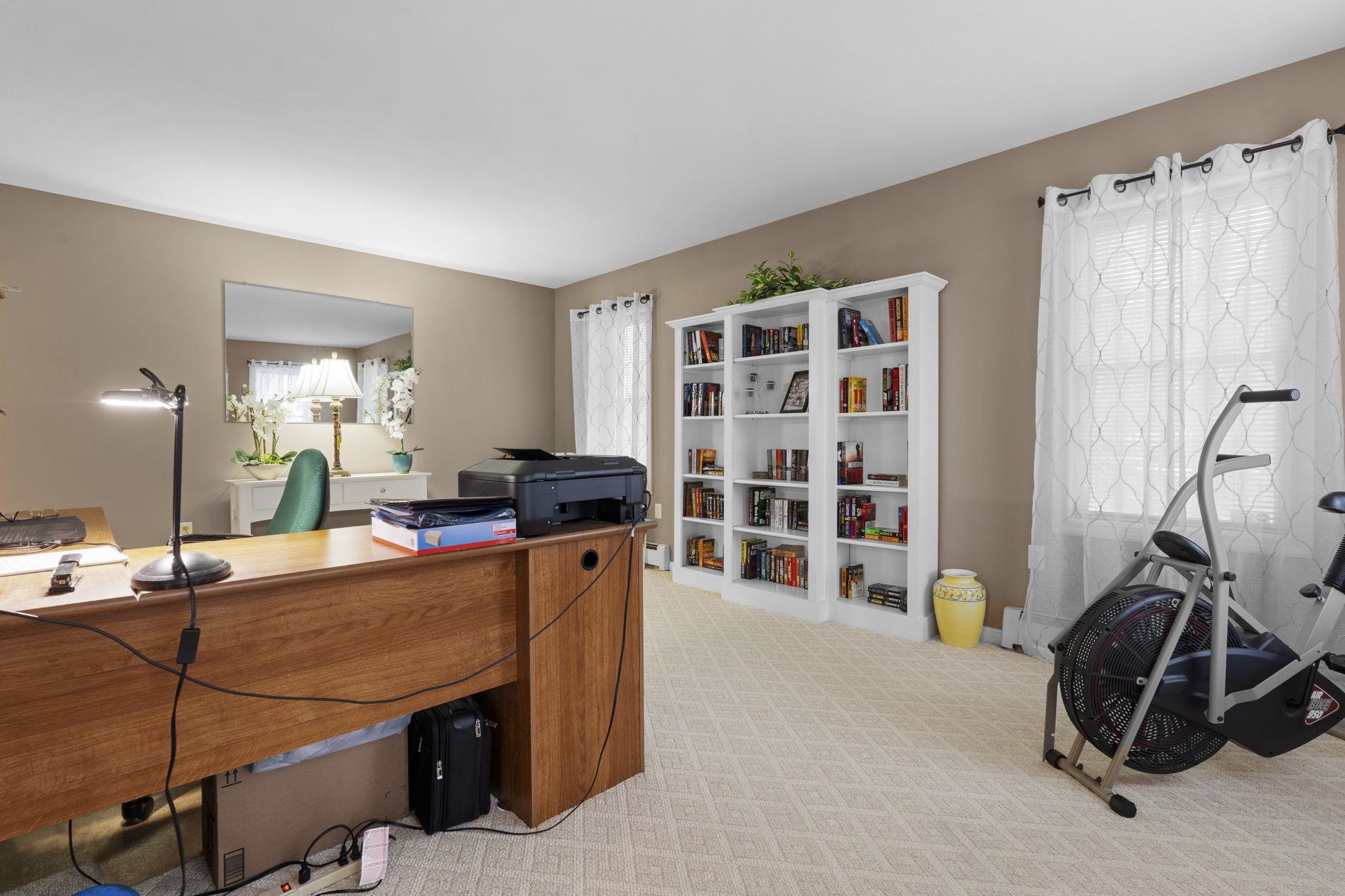 19 Colonial Drive Londonderry, NH 03053 - Photo 51 of 58