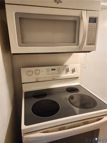 a close view of washer and dryer