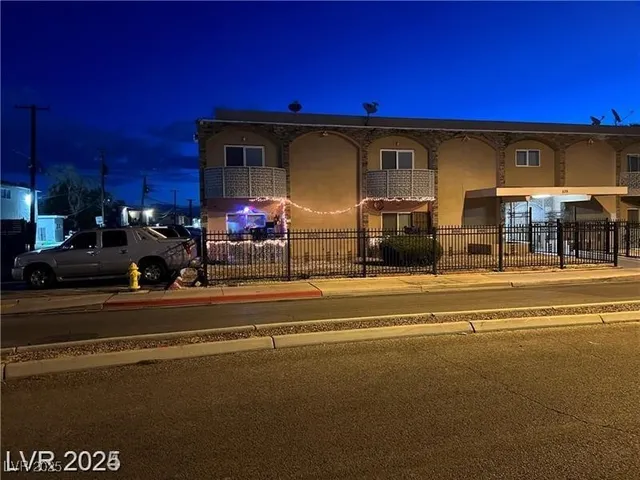 $1,600 | 539 East St Louis Avenue, Unit 209, Las Vegas, NV 89104