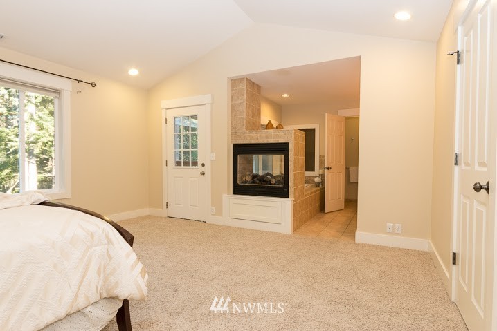 768 Southwest Oak Road Port Orchard, WA 98367 - Photo 12 of 25 Gallery Image 12