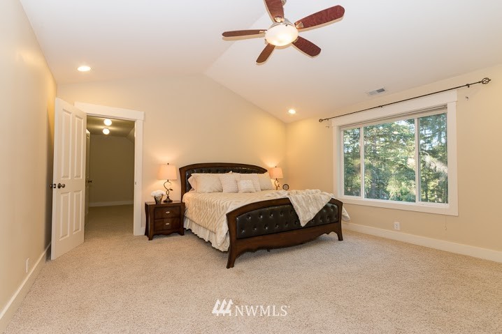 768 Southwest Oak Road Port Orchard, WA 98367 - Photo 13 of 25 Gallery Image 13