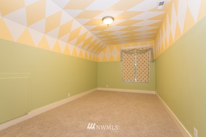 768 Southwest Oak Road Port Orchard, WA 98367 - Photo 17 of 25 Gallery Image 17