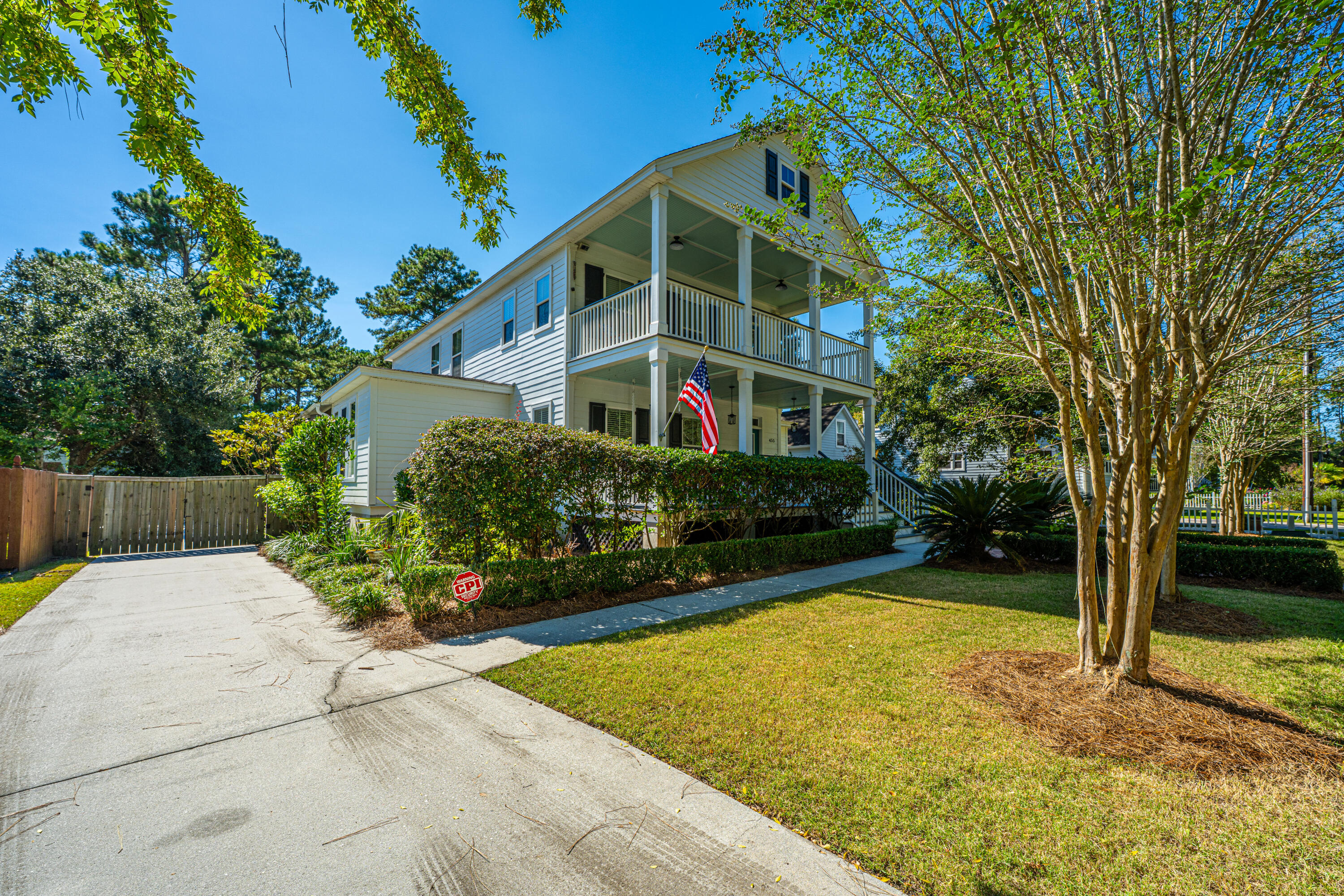 455 Slidel Street Summerville, SC 29485 - Photo 2 of 33 455SlidelSt002