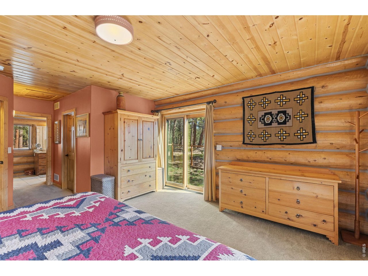 470 Big John Road Lyons, CO 80540 - Photo 22 of 44 Primary suite