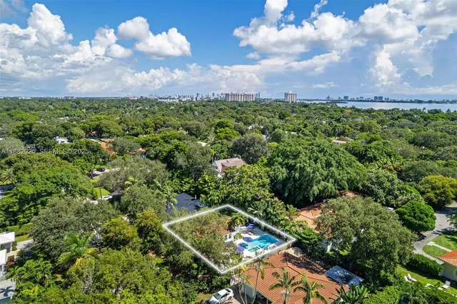 $1,700,000 | 9357 Northeast 9th Place, Miami Shores, FL 33138