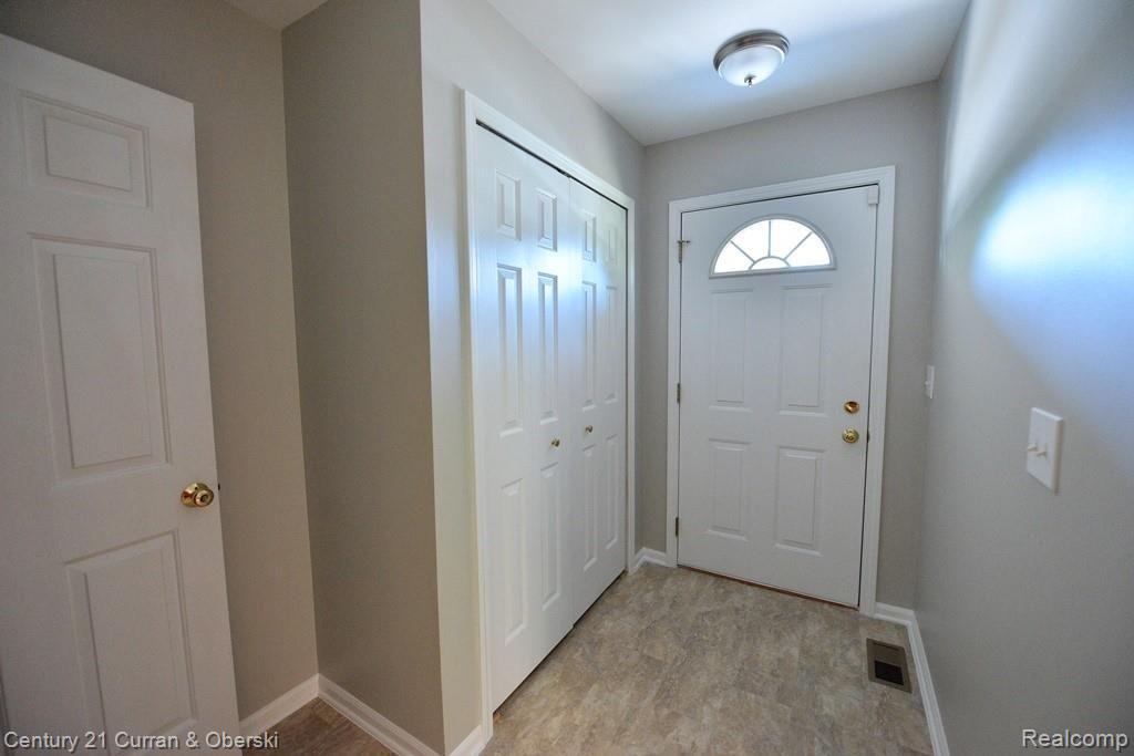 4624 Rochester Road, Unit 2 Royal Oak, MI 48073 - Photo 16 of 30
