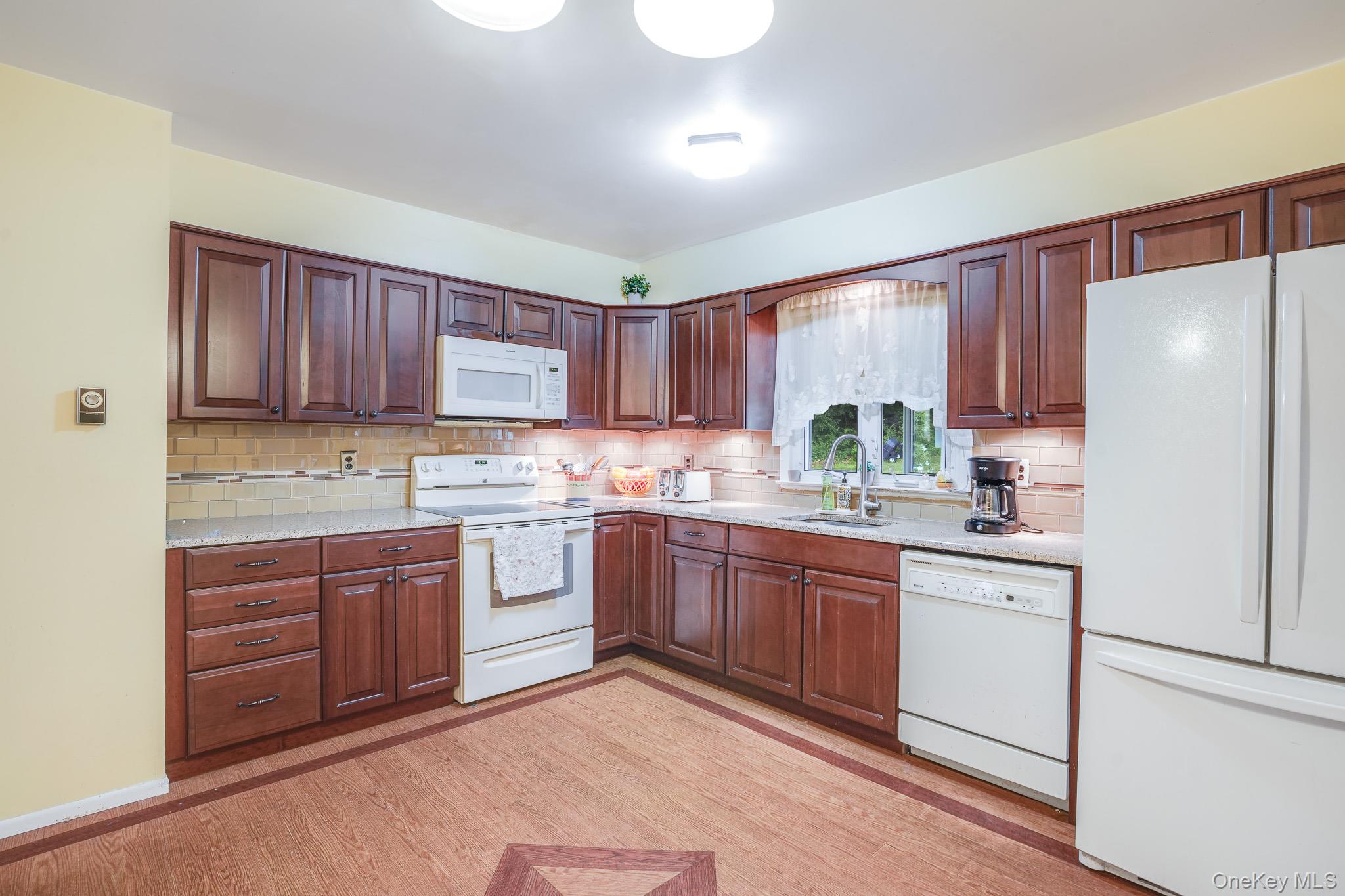5 Gardineer Road Putnam Valley, NY 10579 - Photo 11 of 32