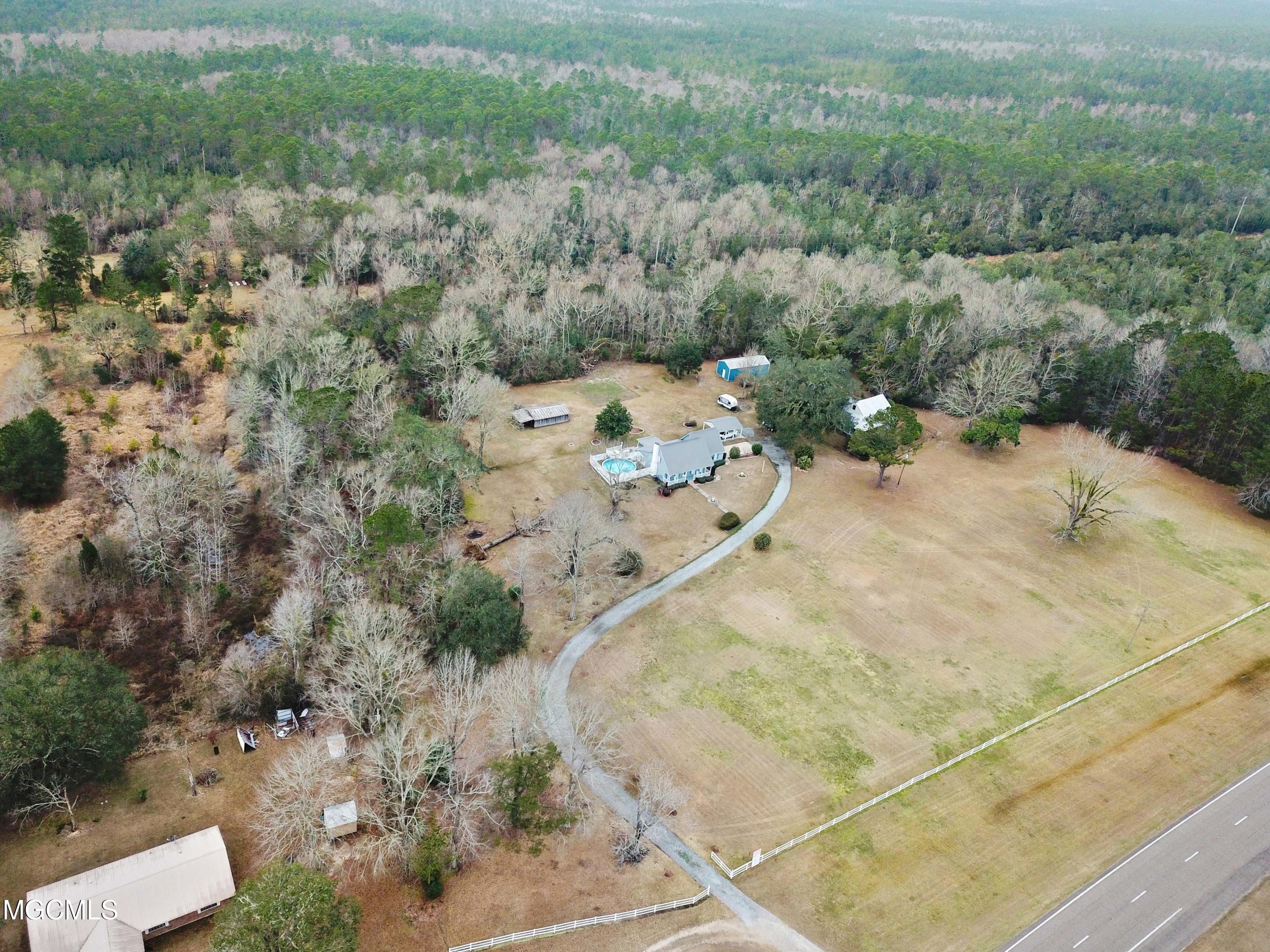 23219 Highway 63 Moss Point, MS 39562 - Photo 2 of 37 034