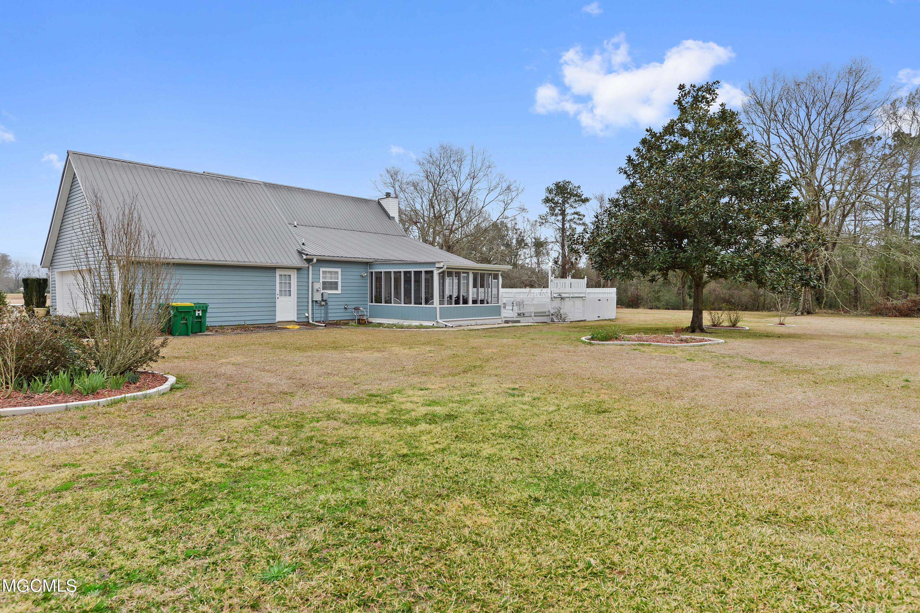 23219 Highway 63 Moss Point, MS 39562 - Photo 28 of 37 027