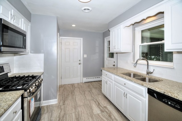 795 Cumnock Road Olympia Fields, IL 60461 - Photo 9 of 20