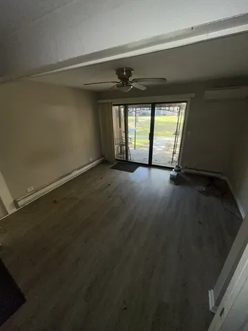 $72,900 | 16 St Thomas Colony Street, Unit 6, Fox Lake, IL 60020