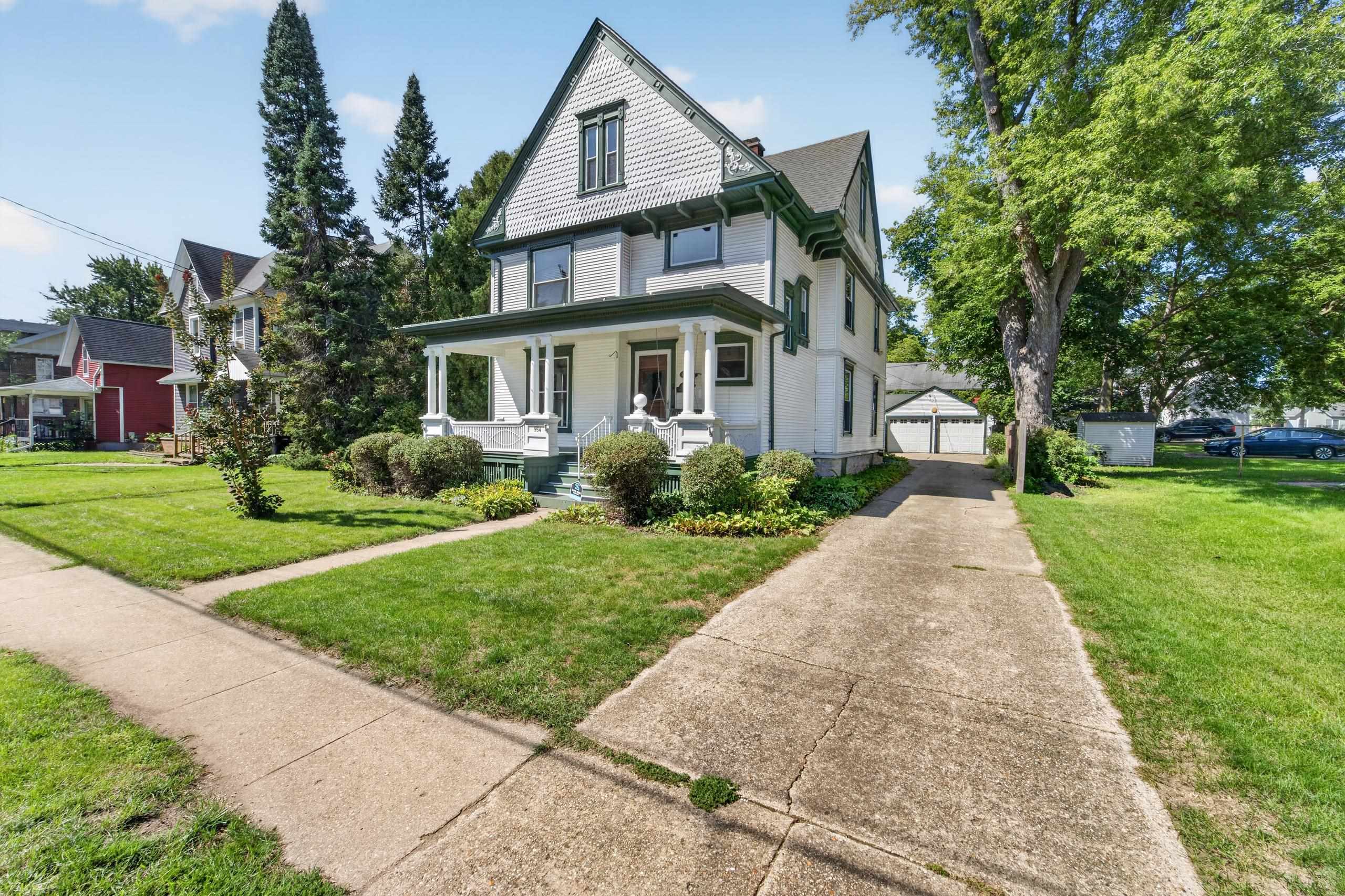 954 Bluff Street Beloit, WI 53511 - Photo 2 of 53 Gallery Image 2