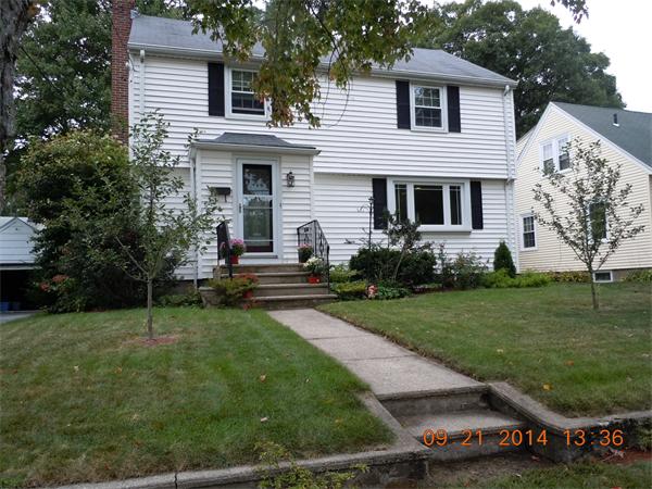 15 Maple Valley Road Lynn, MA 01904 - Photo 1 of 18 Gallery Image 1