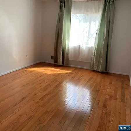 $769,000 | 26 Linwood Avenue, Cresskill, NJ 07626