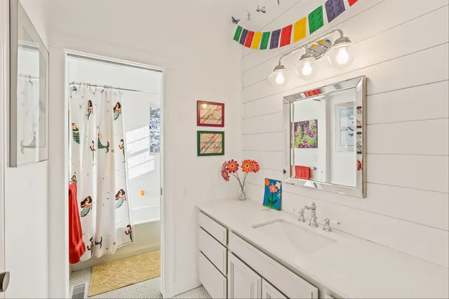 $1,299,900 | 10803 South Freya Road, Spokane, WA 99223