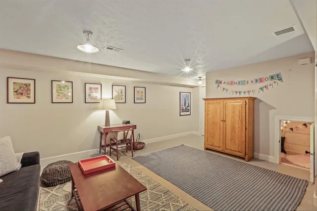 $1,299,900 | 10803 South Freya Road, Spokane, WA 99223