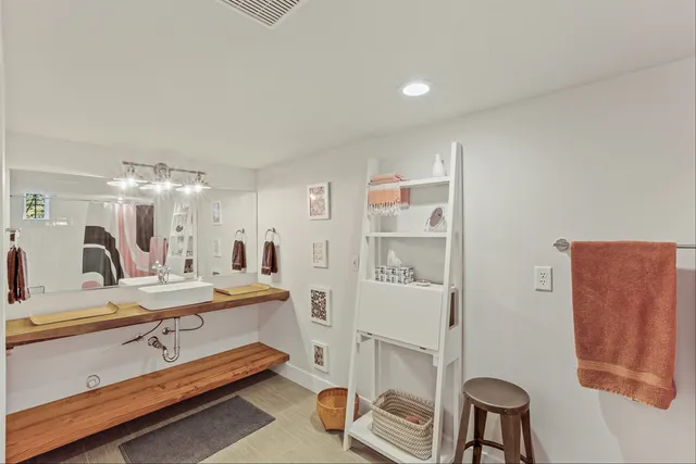 $1,299,900 | 10803 South Freya Road, Spokane, WA 99223