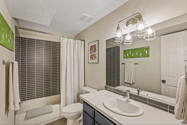 $1,299,900 | 10803 South Freya Road, Spokane, WA 99223