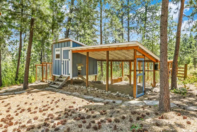 $1,299,900 | 10803 South Freya Road, Spokane, WA 99223