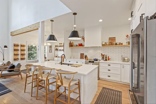 $1,299,900 | 10803 South Freya Road, Spokane, WA 99223