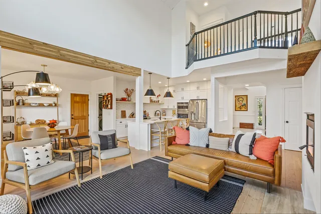 $1,299,900 | 10803 South Freya Road, Spokane, WA 99223