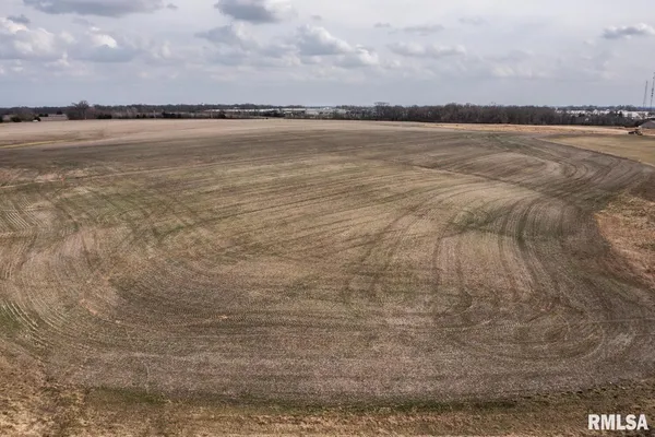 $400,000 | 4950 Columbus Road, Quincy, IL 62305