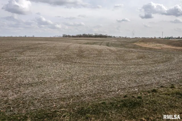 $450,000 | 4950 Columbus Road, Quincy, IL 62305