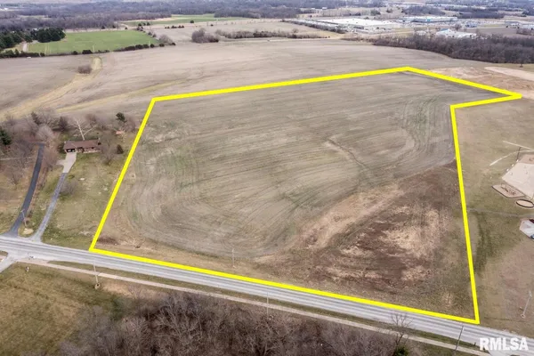 $400,000 | 4950 Columbus Road, Quincy, IL 62305