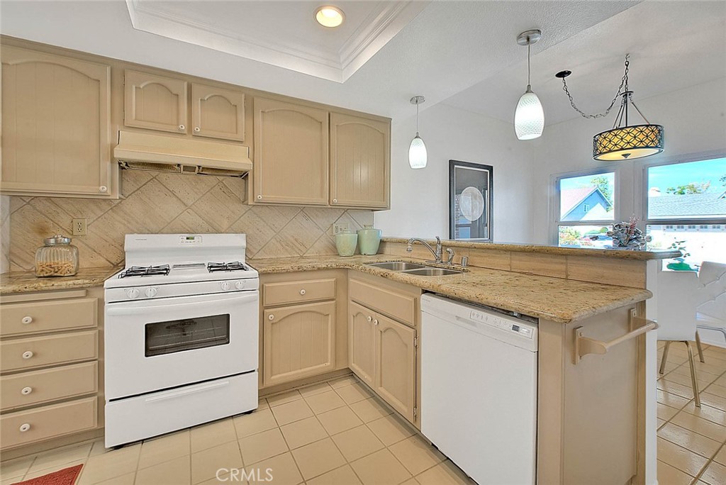 4 Carson Irvine, CA 92620 - Photo 13 of 44