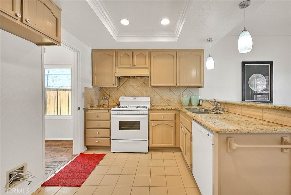 4 Carson Irvine, CA 92620 - Photo 27 of 44