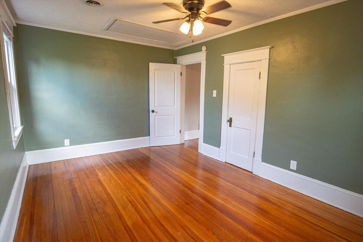2446 Montvale Road Southwest Roanoke, VA 24015 - Photo 30 of 43 32-2446-Montvale-33