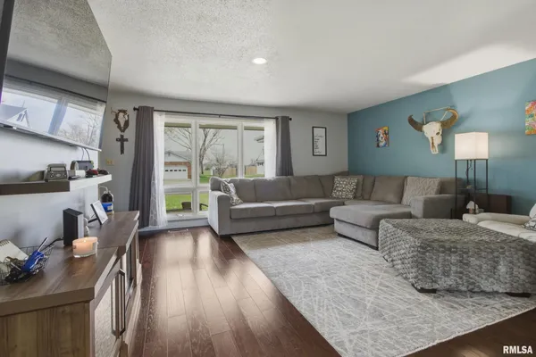 $185,000 | 865 East Franklin Street, Macomb, IL 61455