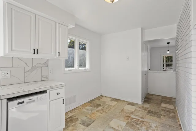 $429,900 | 2381 Pagel Road, Mendota Heights, MN 55120