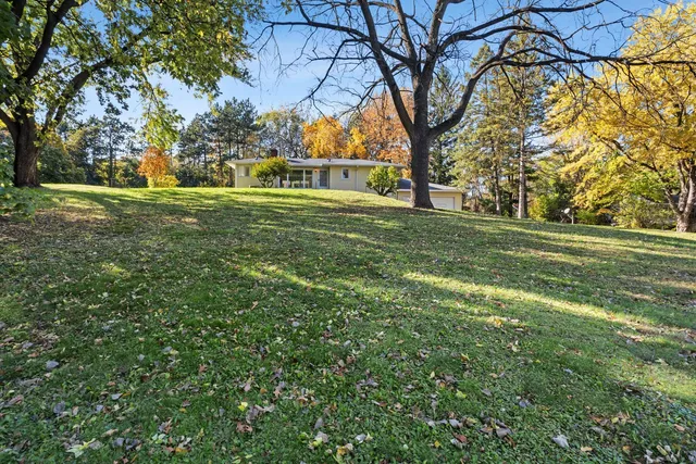 $429,900 | 2381 Pagel Road, Mendota Heights, MN 55120