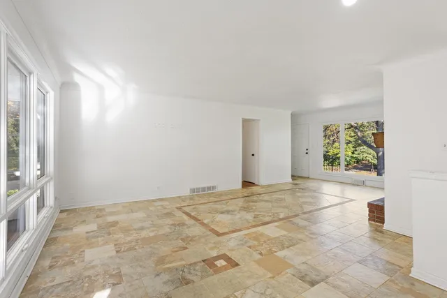 $429,900 | 2381 Pagel Road, Mendota Heights, MN 55120