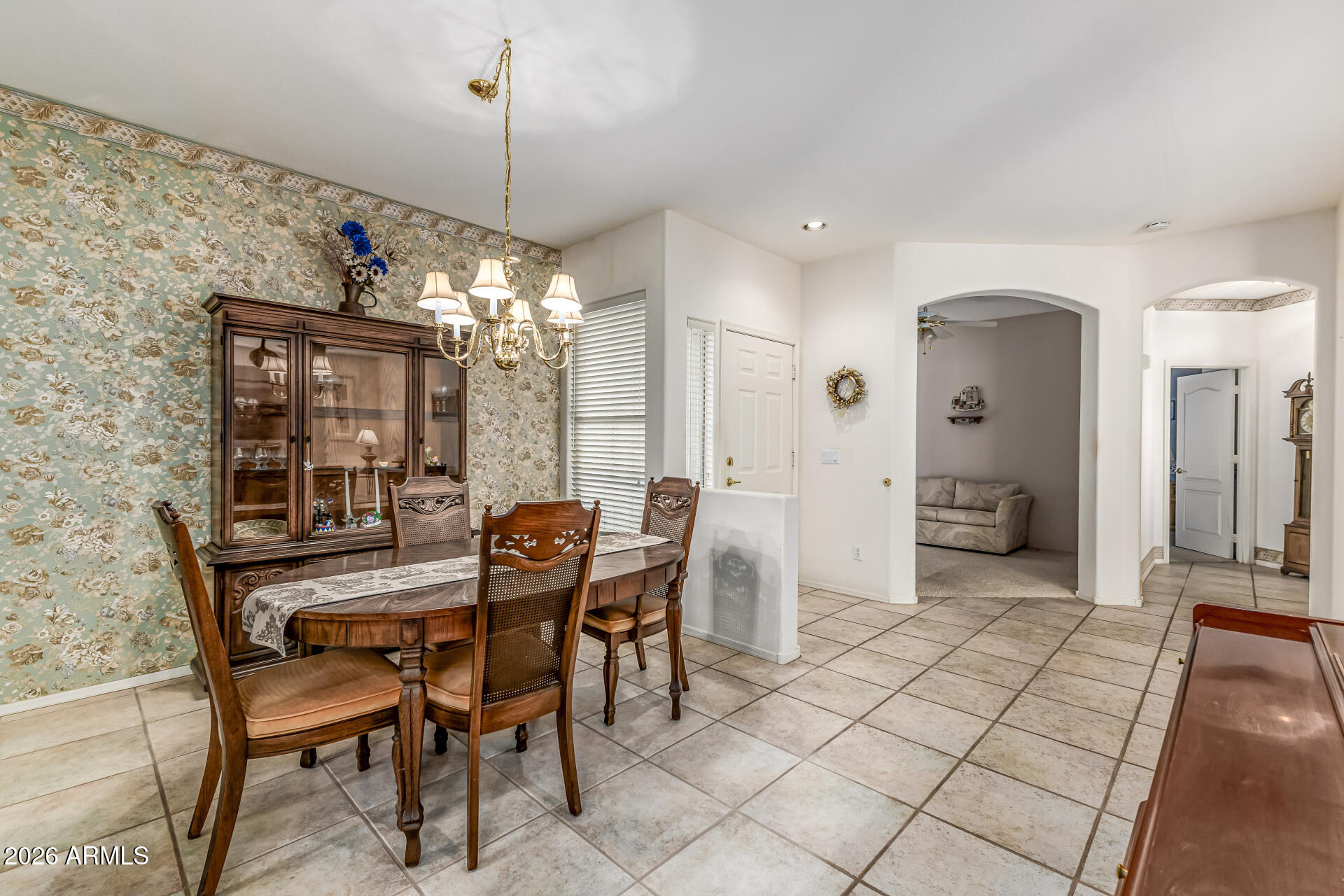 6680 South Tamarron Way Chandler, AZ 85249 - Photo 5 of 45 Formal Dining Room / Entry