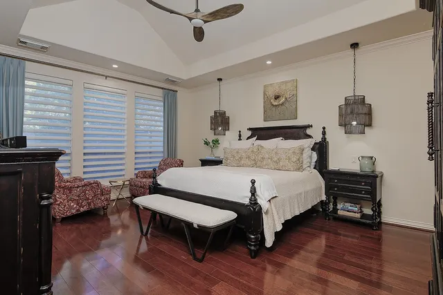 $850,000 | 55 Mason Pond Place, The Woodlands, TX 77381