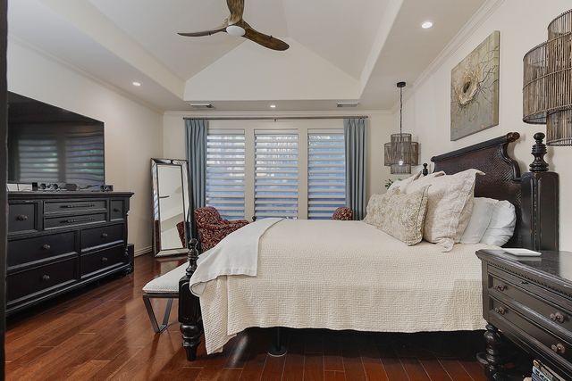 $850,000 | 55 Mason Pond Place, The Woodlands, TX 77381