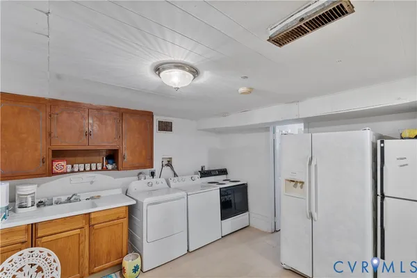 $299,950 | 441 Huston Street, Chase City, VA 23924