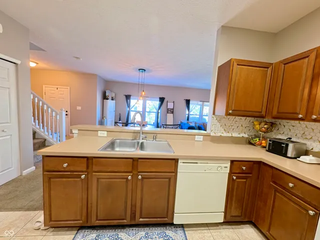 $229,900 | 13410 White Granite Drive, Unit 1100, Fishers, IN 46038