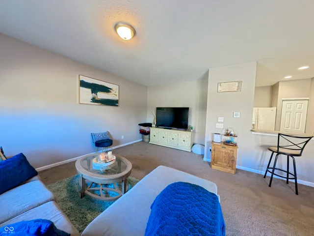 $229,900 | 13410 White Granite Drive, Unit 1100, Fishers, IN 46038