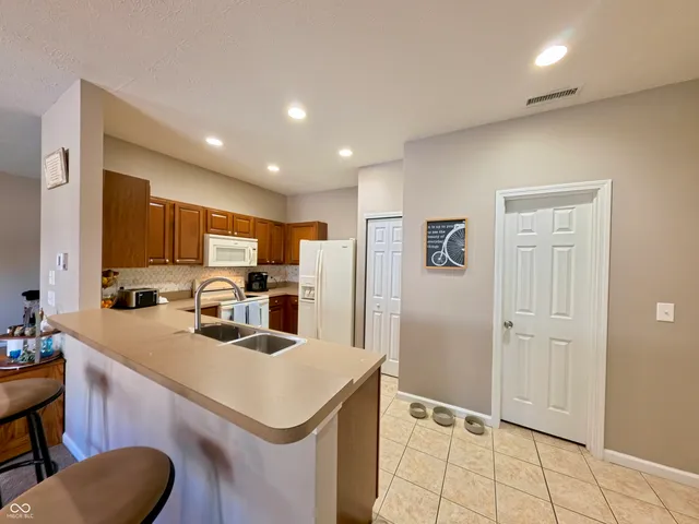 $229,900 | 13410 White Granite Drive, Unit 1100, Fishers, IN 46038