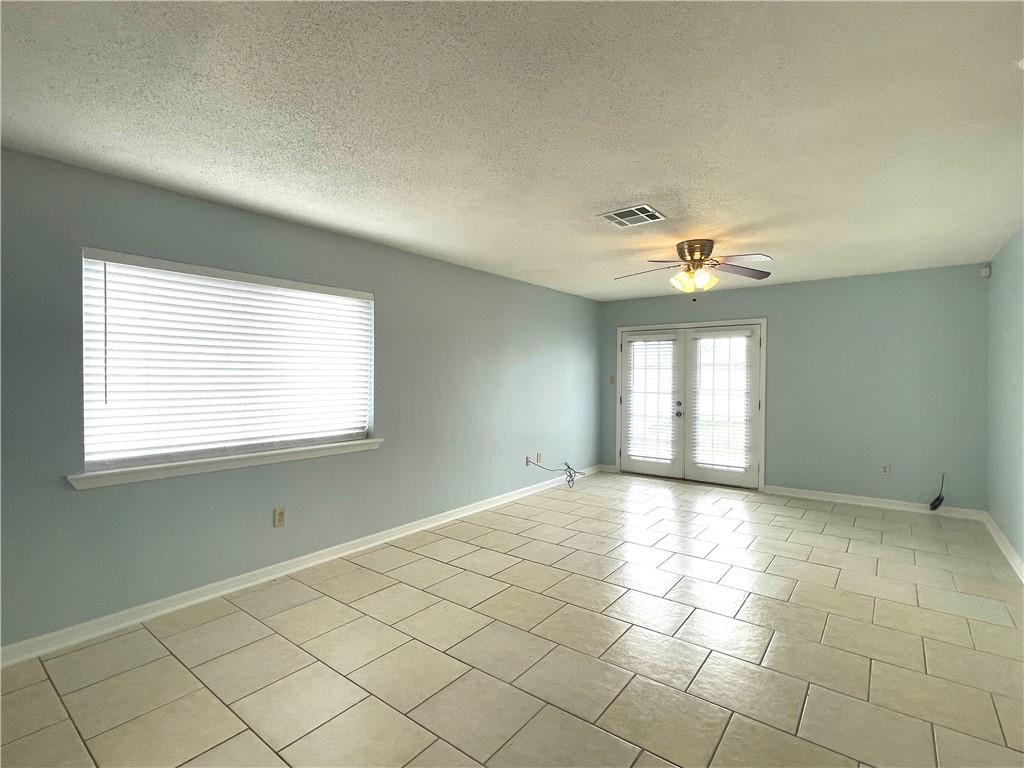 2731 Jasper Street Kenner, LA 70062 - Photo 2 of 13